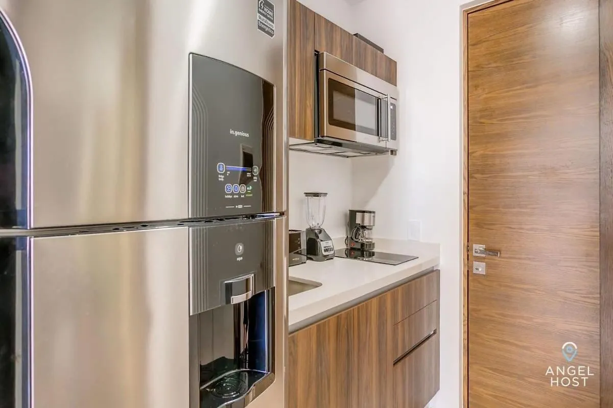 New! Adorable Midtown Studio, Pool, Wifi, Smart Tv Playa del Carmen Apartment